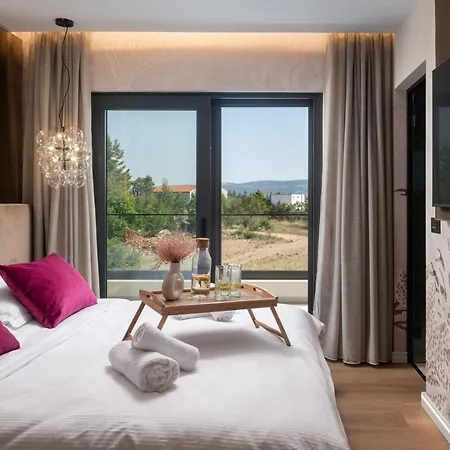 فيلة New! Luxury Cvita-design Award Winner 2025 سيلين