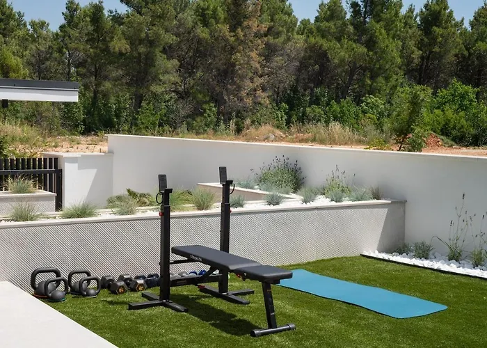 New! Luxury Cvita-design Award Winner 2025