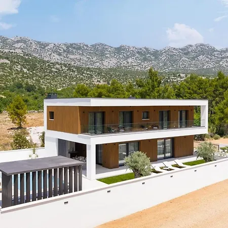 New! Luxury Cvita-design Award Winner 2025 Villa *