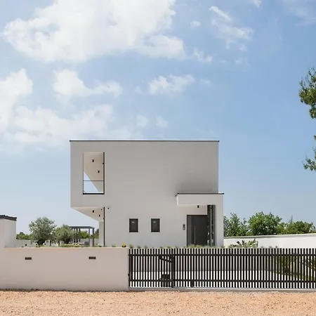 New! Luxury Cvita-design Award Winner 2025